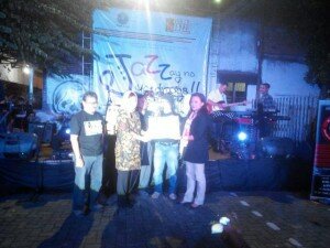 Tekan-Pengguna-Narkoba-BNNP-Jatim-Roadshow-Jazz-Anti-Narkoba-ke-Kampus